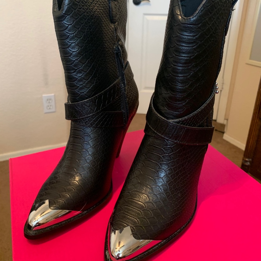 ShoeDazzle Black Boots